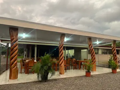 Propriété commerciale et chalets à Herradura, Jacó 5
