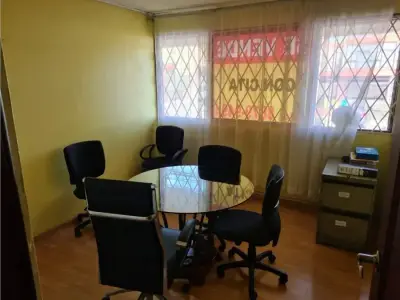 Maison à vendre à usage commercial ou résidentiel 2
