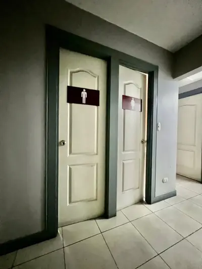 Immeuble commercial à San José : Clinique médicale et dentaire clé en main 5