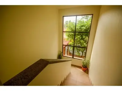 Superbe maison à vendre à Jaco Town 4