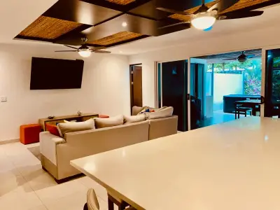 Superbe maison clé en main de 4 chambres dans le prestigieux Ciudad del Mar, Jaco 4