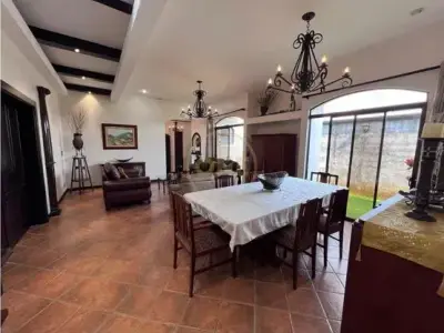 Résidence Élégante à Alajuela 2