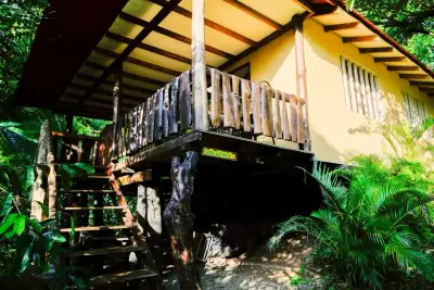 Propriété avec 2 magnifiques maisons d'invités à Playa Hermosa 5