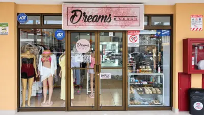 Shop Space for Sale with ongoing lease in Jacó’s downtown Plaza Coral 2