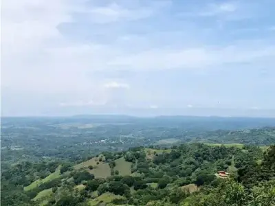 À vendre : Terrain constructible à Desmonte 3