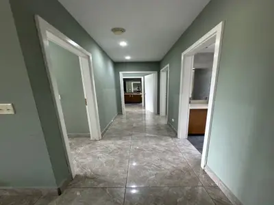 Condo 3 chambres à Jaco avec accès piscine, emplacement de choix 5