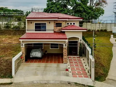 Superbe nouvelle maison 3 chambres, 3 salles de bain à Grecia, Alajuela - Style de vie moderne 1