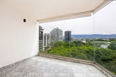 Superbe appartement de 3 chambres à Nunciatura 1