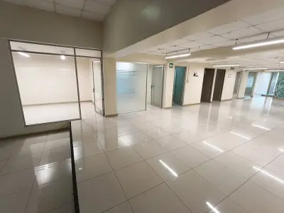 Sabana Commercial Rental — Office Building with Parking for up to 15 Vehicles
