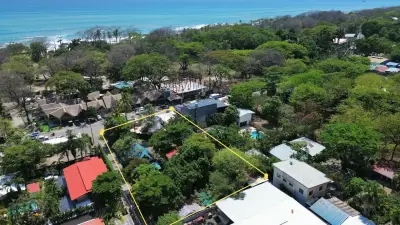 Terrain commercial d'angle de premier choix au cœur de Santa Teresa avec potentiel de ROI élevé 3