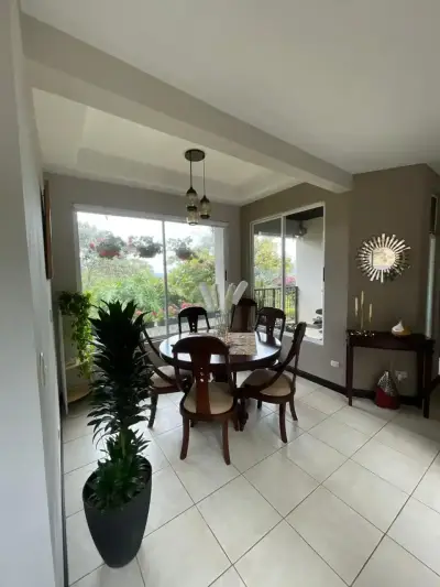 Superbe maison moderne de 3 chambres avec jardins spacieux à Grecia, Costa Rica 4