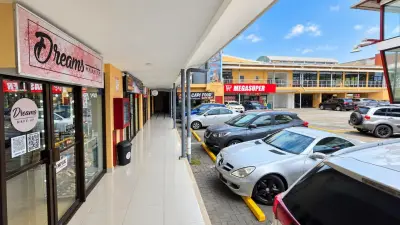 Shop Space for Sale with ongoing lease in Jacó’s downtown Plaza Coral 1