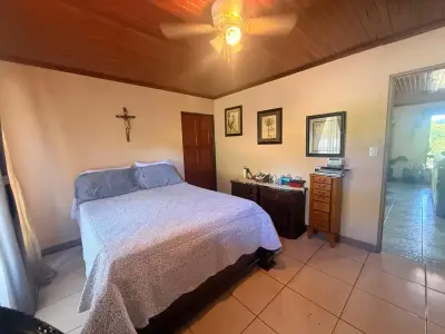 Charmantes villas avec jardins luxuriants et vues sur les montagnes à Poás 4