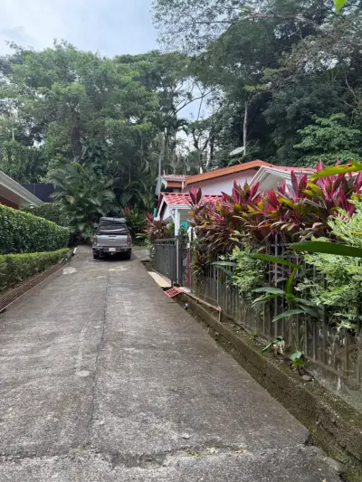 Charmante Maison Avec Vues Saines Sur La Forêt 3