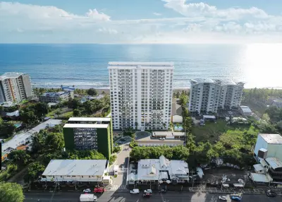 Condo Front de Mer avec Vues sur l'Océan et Commodités de Complexe Touristique à Jaco 1