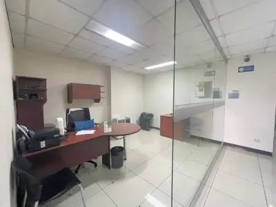 Alquiler Edificio oficina en Sabana Este 5