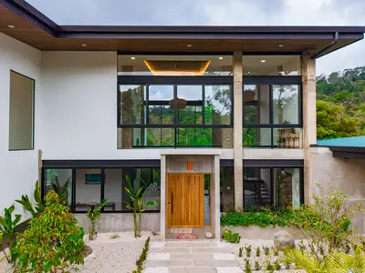 Oasis de luxe flambant neuve avec vue sur l'océan à Bahía Ballena, Costa Rica - 5 chambres, piscine à débordement, vues sur le coucher du soleil 2
