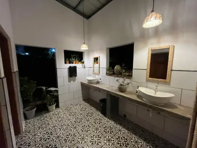 Restaurante y bar próspero con temática animal en Hermosa Playa | Proyecto comercial llave en mano 4