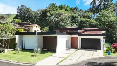 Superbe villa avec piscine à La Estancia Residencial. 1
