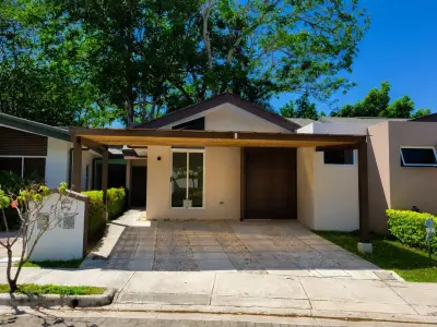Modern 2-Bed Home in Jacó with Resort Amenities 2