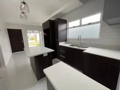 Maison moderne à vendre à Grecia, Alajuela 2