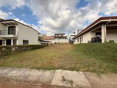 Palmares, Alajuela : Construisez la maison de vos rêves sur ce terrain de 250 m² 5