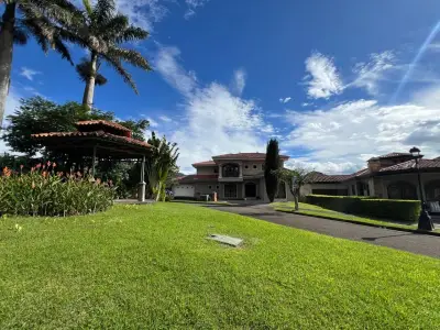 Modern Luxury Home in Colinas de Montealegre: Spacious 4-Bedroom, 3.5-Bathroom Property