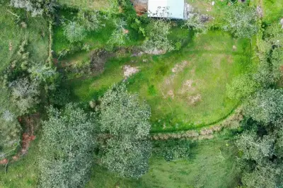 Vaste terrain de 2500 m² à Santiago, San Ramón, Costa Rica 1