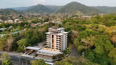 Prévente d'un condo moderne de 2 chambres dans une communauté fermée à Jacó – Torres del Mar, unité 2-204 2