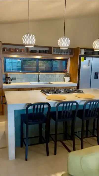 Maison moderne 2 chambres flambant neuve à Santiago, à quelques minutes de la plage Hermosa, design magnifique 5