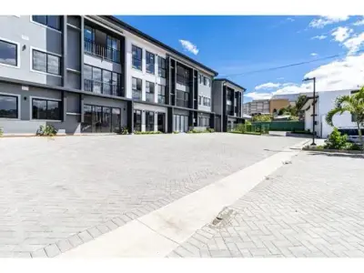 Appartements dans le condominium Novatriana, Alajuela 1