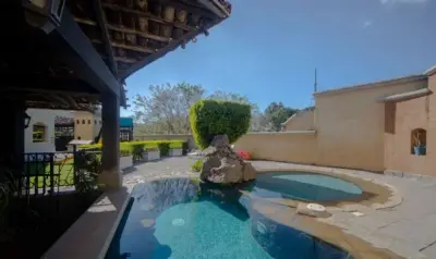 Exclusive 3-Bedroom Condo with Communal Pool in Escazú